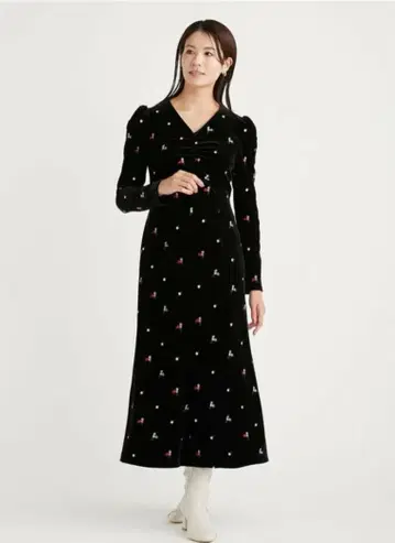 CELFORD 꽃무늬 자수 벨로아 원피스