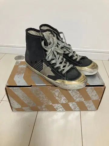 골든구스 스니커즈