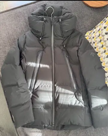 DESCENTE MOUNTAINEER 미즈사와 다운