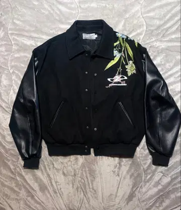 [Harsh and Cruel] 바시티 자켓 블랙