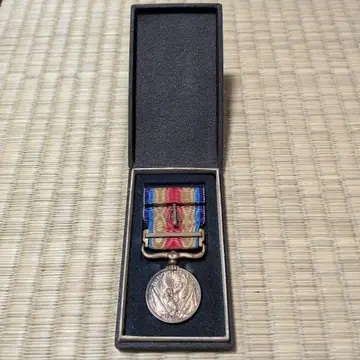 [ 거의 새상품급 ] 구 일본군 훈장 시나사변 종군기장 박스 포함 기념장