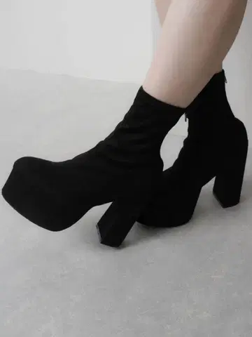 로이인바이립서비스 힐 부츠