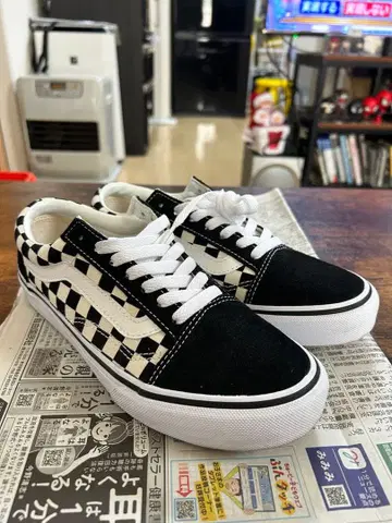 VANS 체커 패턴 스니커즈