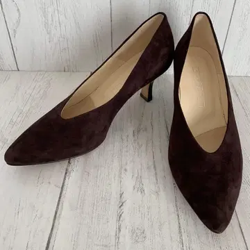 [컨디션 최상] 요시토 스틸레토 펌프스 V컷 스웨이드 브라운