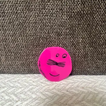 모그 타카하시 핑 배지