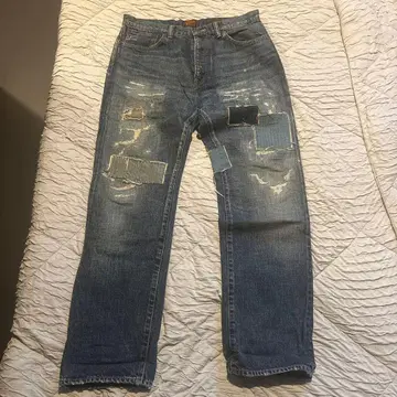 데미지 가공 패치워크 스트레이트 청바지