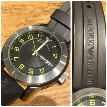 엠포리오 아르마니 손목시계 블랙 다이얼 고무 벨트