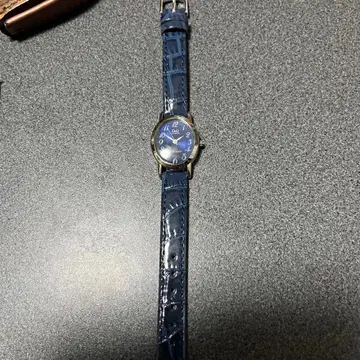 네이비 가죽 손목시계 쿼츠