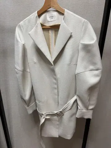 AMERI 테일러드 자켓 화이트 벨트 포함