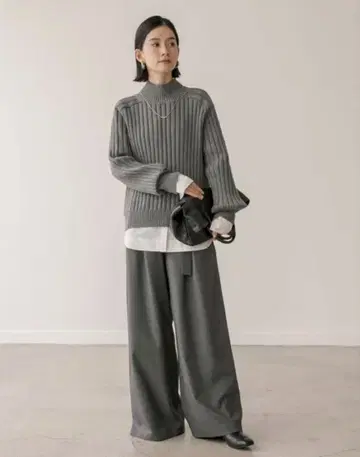 MONN.:.(몬) 코튼 하이넥 니트