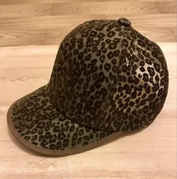 카시라 캡 레오파드 무늬
