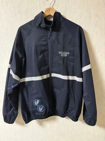 younger song 나일론 자켓