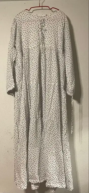 ZARA HOME 도트 무늬 긴팔 원피스