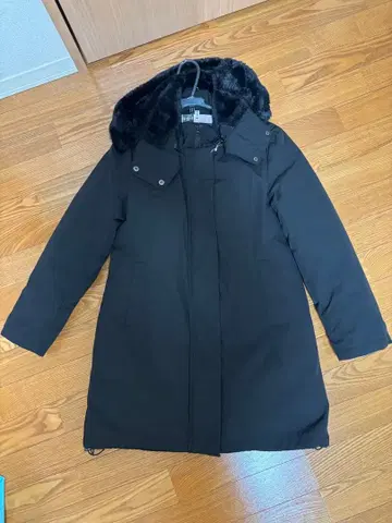 Mylanka C +퍼 포함 블랙 다운 자켓