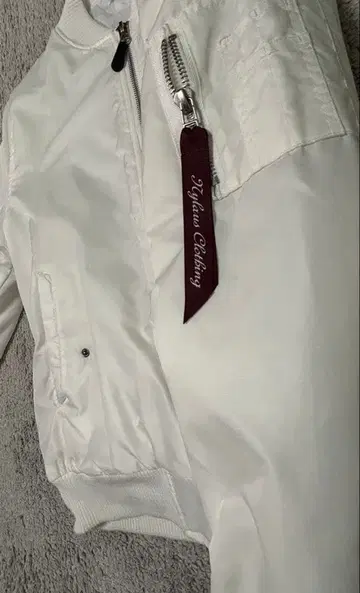 Nylaus 화이트 MA-1 자켓 L