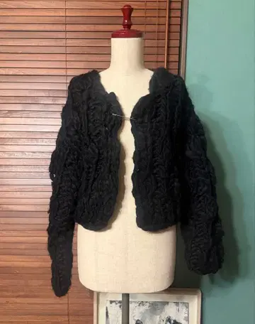 Firsthand 라이트 웨이트 핸드 니트 가디건