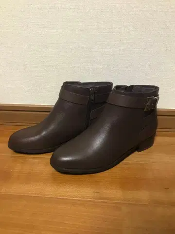 마드라스 천연 가죽제 부츠(택 포함 미사용 새상품)