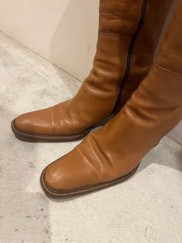 SABRINA 브라운 가죽 롱 부츠