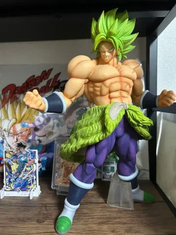 드래곤볼 제일복권 브로리 피규어