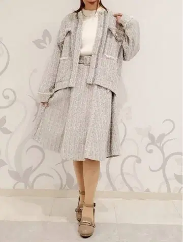 액시즈 새상품 트위드 자켓 스커트 셋업 아이보리