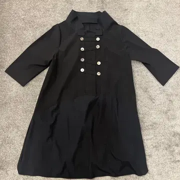 코이비토미사키 블랙 버튼 무릎 기장 원피스 M-L 사이즈