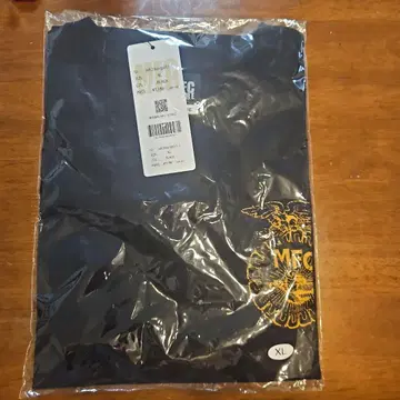 MFC 로고 포함 블랙 T셔츠 XL