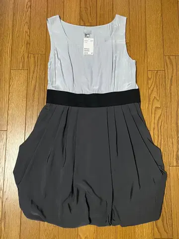 H&M 택 포함 새상품 슬리브리스 그레이 실버 원피스 LL 사이즈