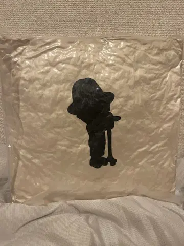 아카니시 진 업그레이드 특전 쿠션 REDWEST