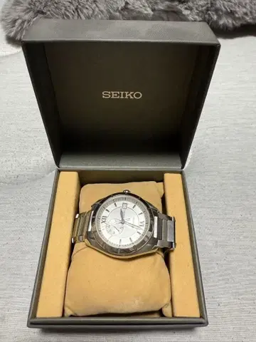 SEIKO 실버 손목시계