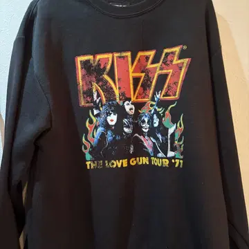 KISS LOVE GUN TOUR 1977 맨투맨
