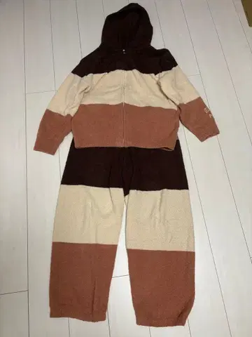 젤라또피케 모코모코 상하의 세트 남성용 M 사이즈 중고