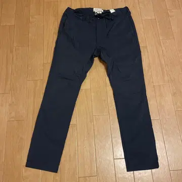 REMI RELIEF 네이비 슬랙스 L