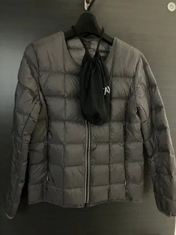 TAION 그레이 다운 자켓