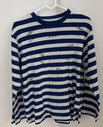 스트라이프 긴팔 티셔츠