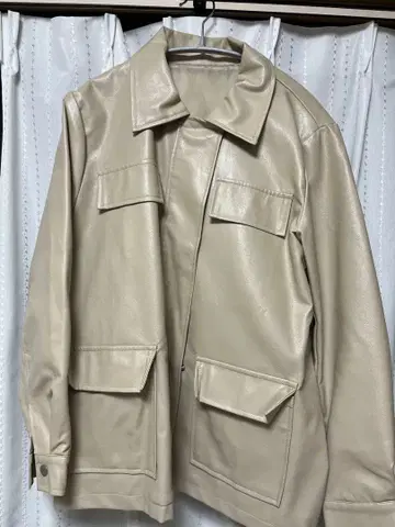 베이지 가죽 자켓