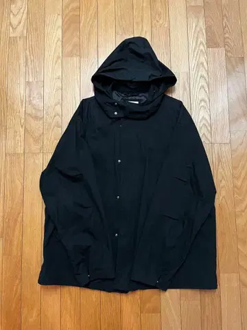 ZARA 블랙 나일론 후드 자켓