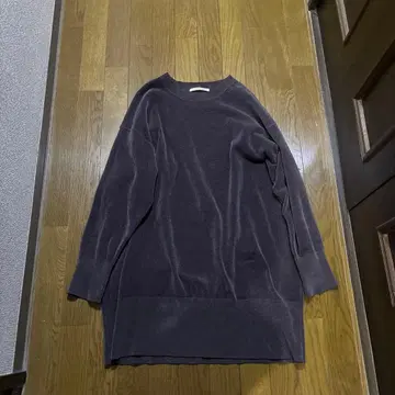 선착순 새상품급 캘런솔로지 벨로아풍 맨투맨