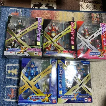 록맨x DArts 피규어