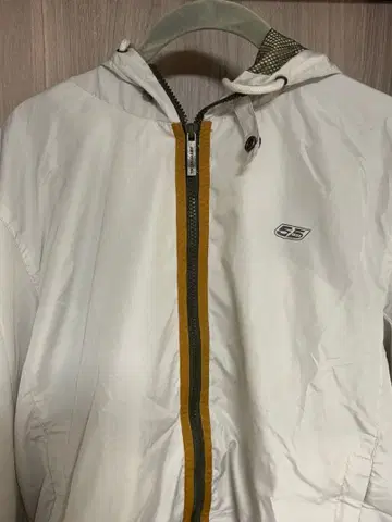 55DSL 화이트 나일론 자켓 사이즈 L