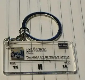 Oasis Live Forever 키링
