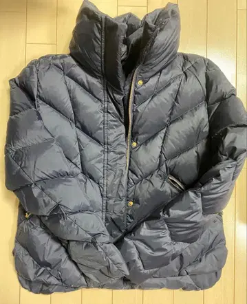 다크 그레이 다운 자켓