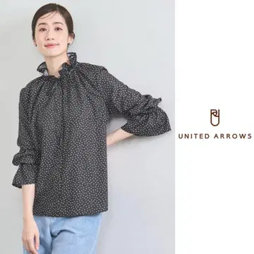 2025 AW UA 프릴 칼라 플레어 슬리브 블라우스 도트