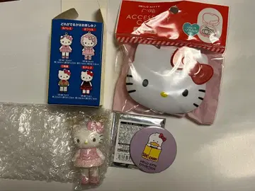 헬로키티 키링 배지 세트