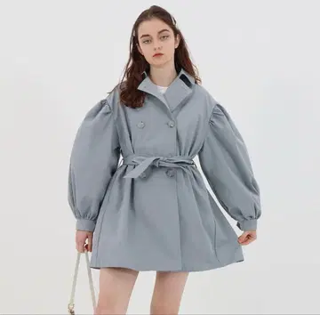 epine 그레이 볼륨 소매 미니 트렌치코트