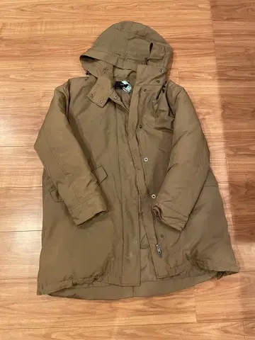 23구 여성용 다운 코트