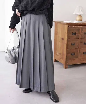 DISCOAT 플리츠 롱 스커트