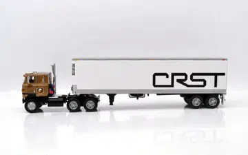 인터내셔널 트랜스타 COE 위드 빈티지 트레일러 'CRST