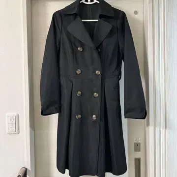 블랙 더블 브레스트 코트(끈 없음)