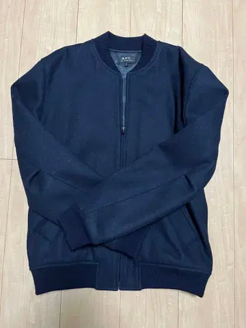 [새상품급] A.P.C. 네이비 점퍼 M 사이즈