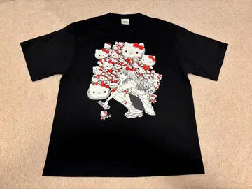 이토 준지 x 산리오 캐릭터즈 라기트 T셔츠 갸루 토미에 x 헬로키티 M